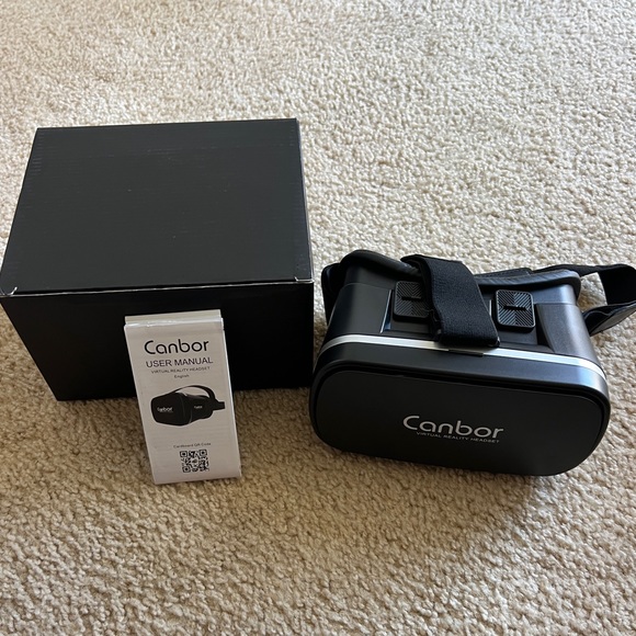 Virtual Reality Headset - Picture 2 of 5